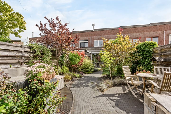 Photo 40 of Nieuwlandstraat 7