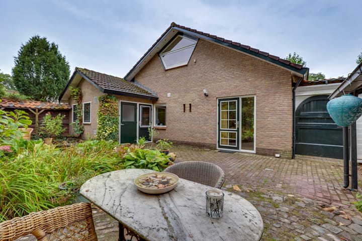 Foto 22 van Willem Sluyterweg 15