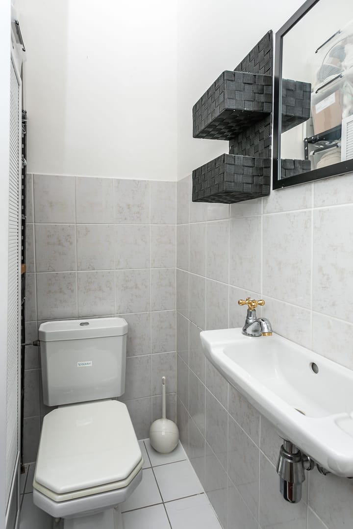 Photo 14 of Julianastraat 45