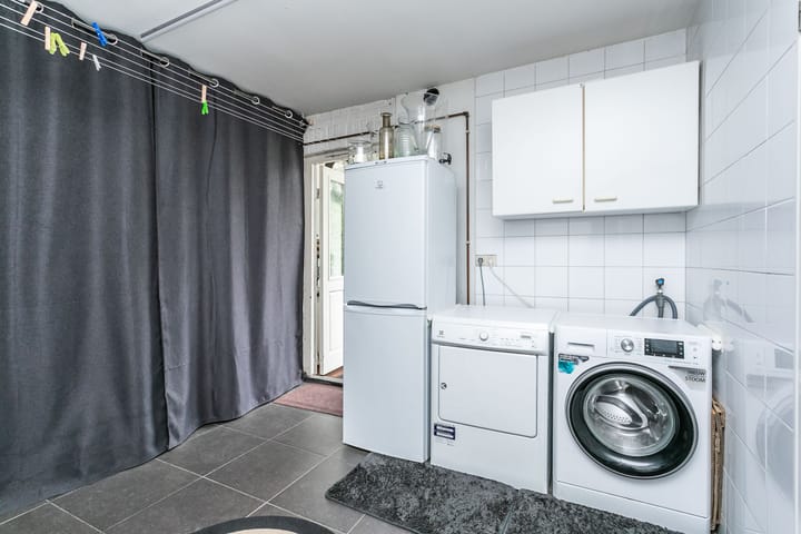 Photo 22 of Julianastraat 45