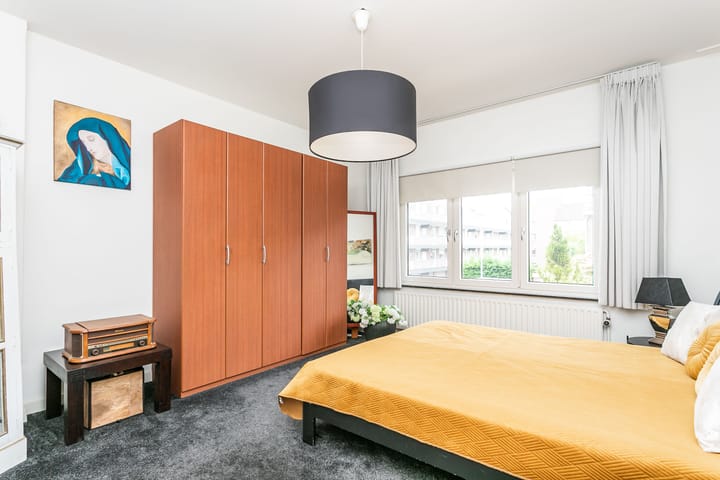 Photo 25 of Julianastraat 45