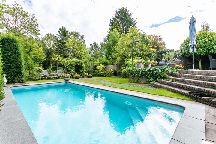 Photo 43 of Julianastraat 45