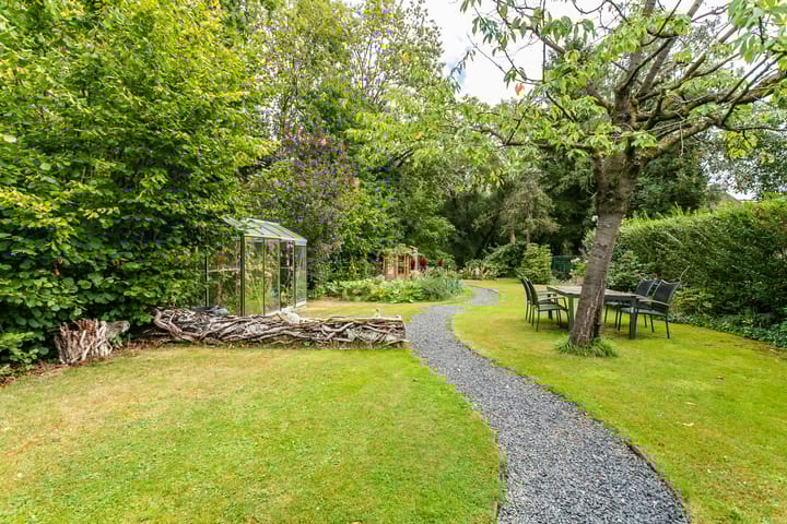 Photo 47 of Julianastraat 45