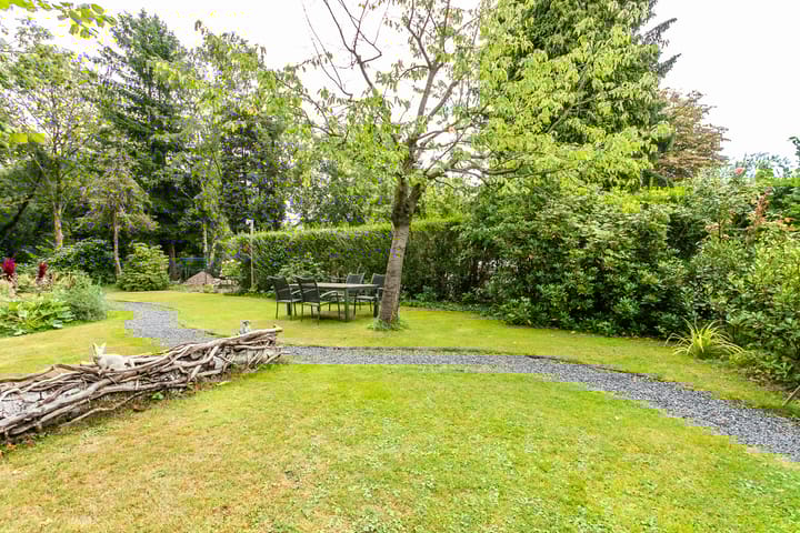 Photo 48 of Julianastraat 45