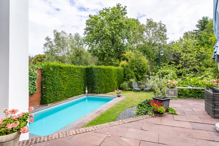 Photo 59 of Julianastraat 45