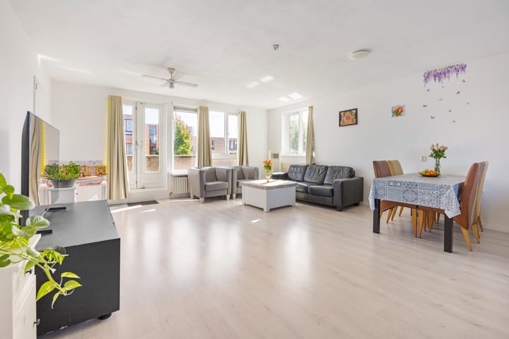 Photo 2 of Saffraanplein 13