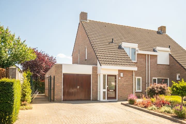 Photo 1 of Eikenlaan 19