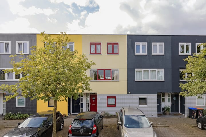 Foto 3 van Betsy Perkstraat 39