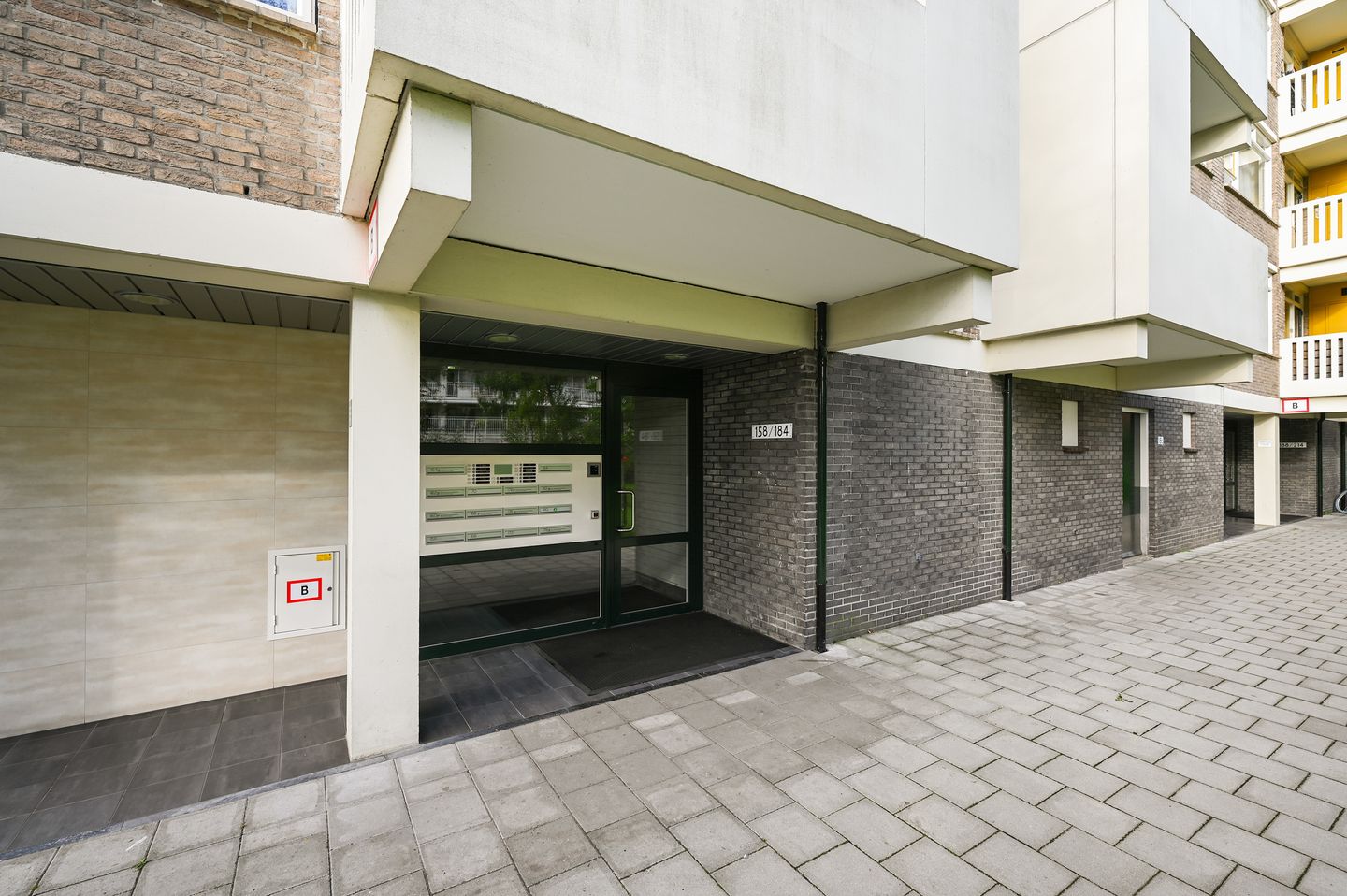 Photo 4 of Suzannaland 164