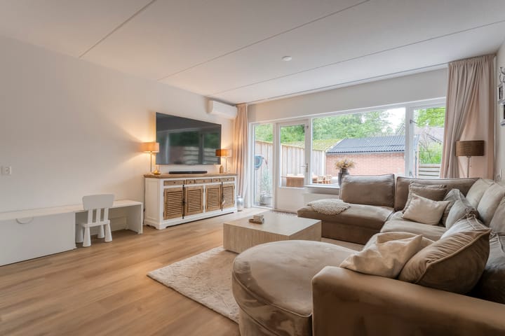 Foto 2 van Zilverschoon 222