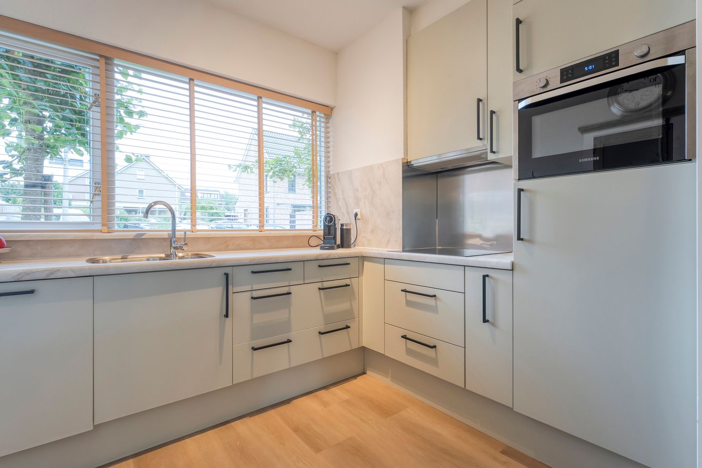 Foto 10 van Zilverschoon 222