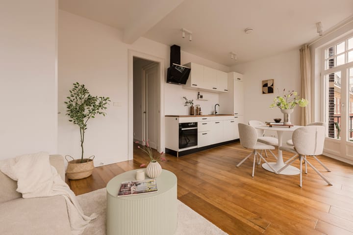 Photo 6 of Van Woustraat 123-3