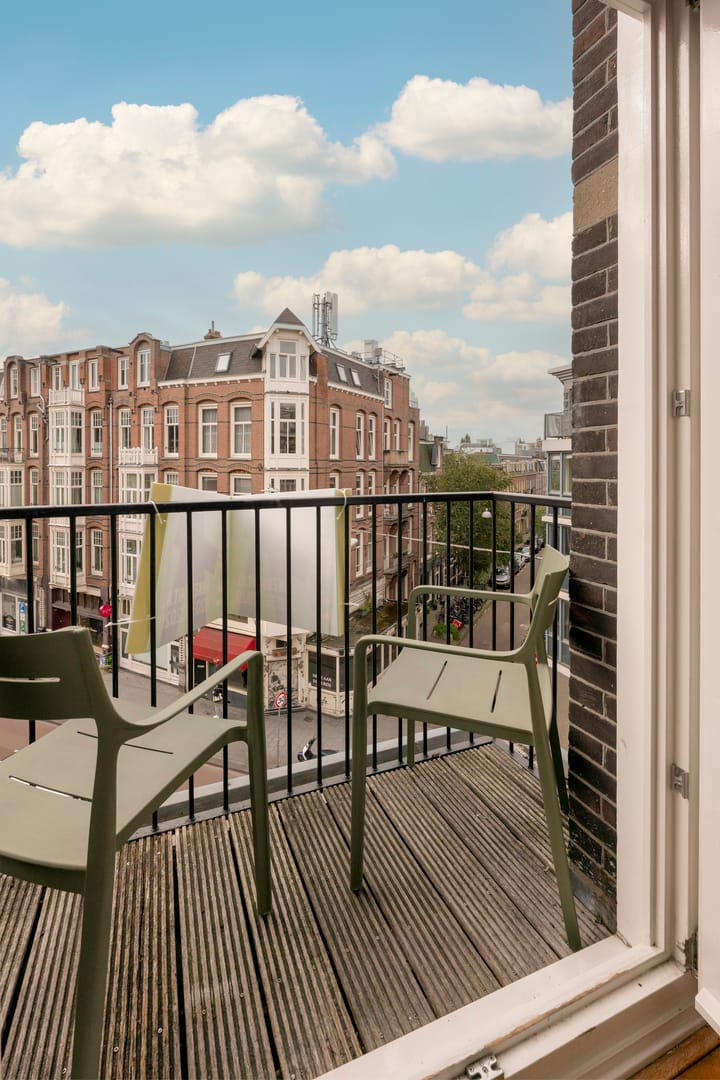 Photo 10 of Van Woustraat 123-3