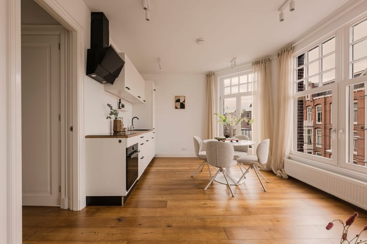 Photo 14 of Van Woustraat 123-3