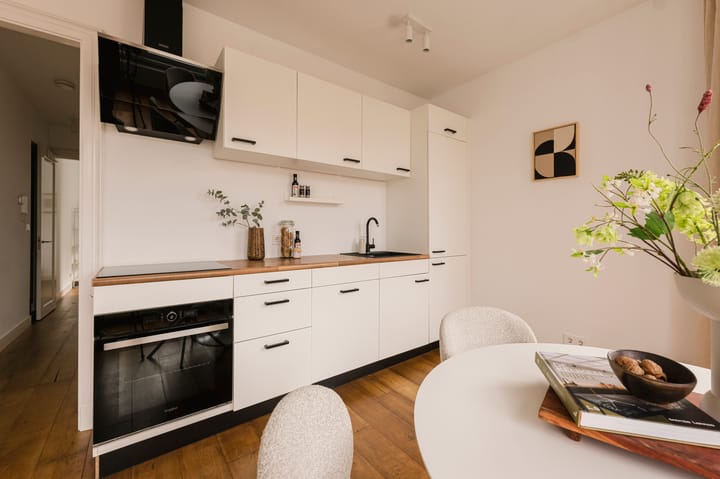 Photo 17 of Van Woustraat 123-3