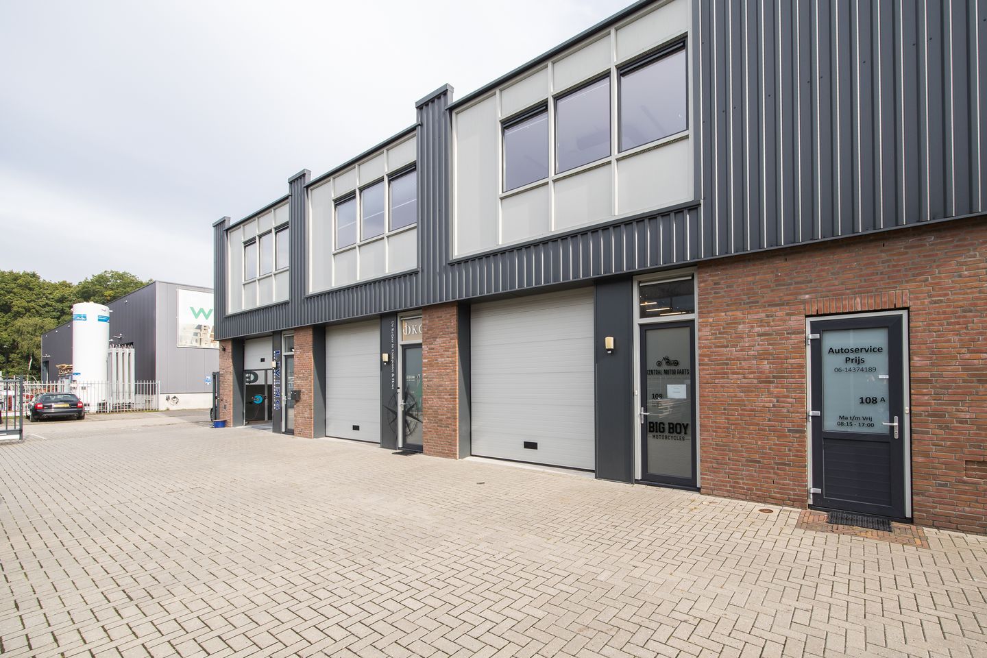 Bekijk foto 1 van P.C. Staalweg 108