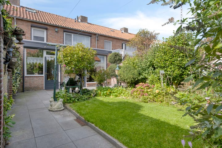 Photo 4 of Hekelstraat 28