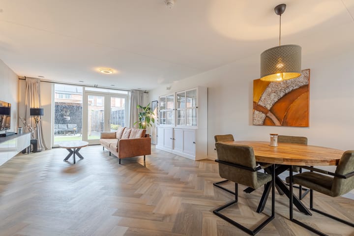 Photo 2 of Binnenhof 14