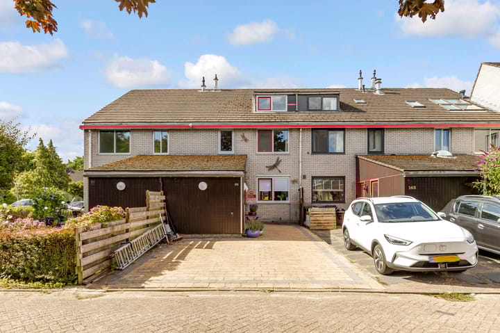 Photo 1 of Hofmark 144