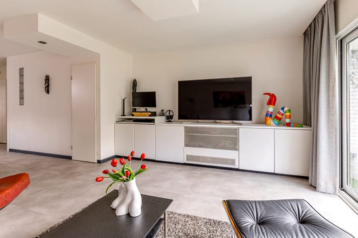 Photo 8 of Hofmark 144