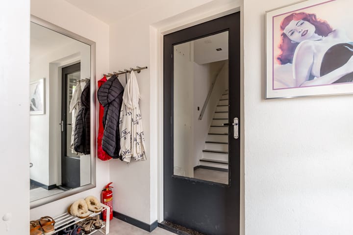 Photo 27 of Hofmark 144