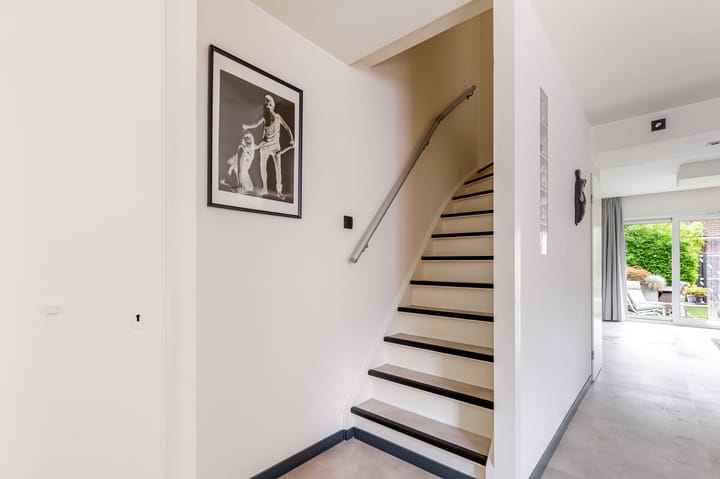 Photo 28 of Hofmark 144