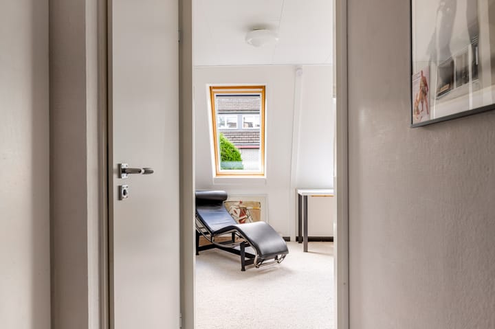 Photo 33 of Hofmark 144