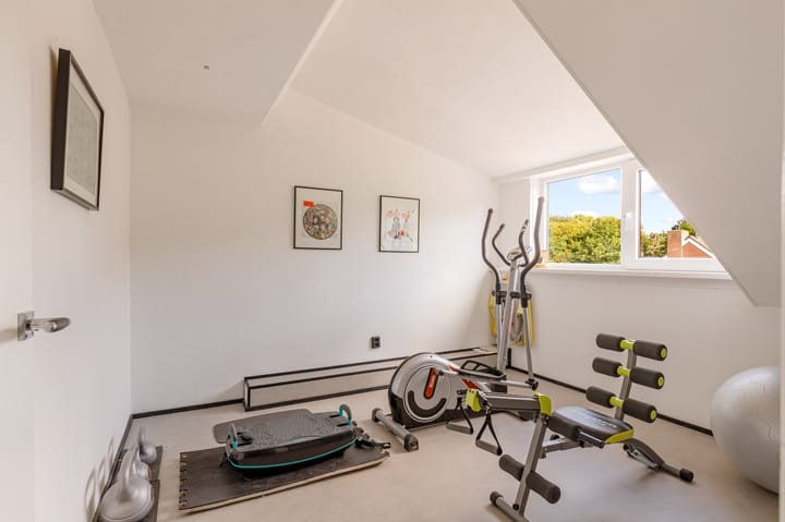 Photo 41 of Hofmark 144