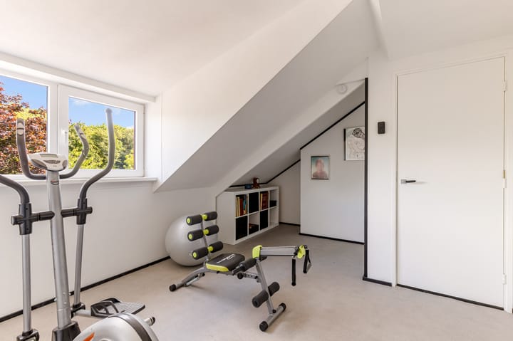 Photo 42 of Hofmark 144