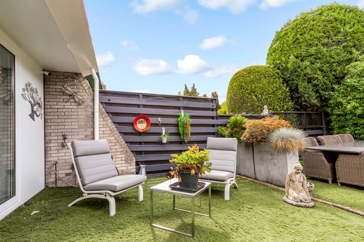 Photo 49 of Hofmark 144