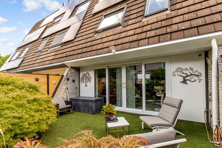 Photo 50 of Hofmark 144