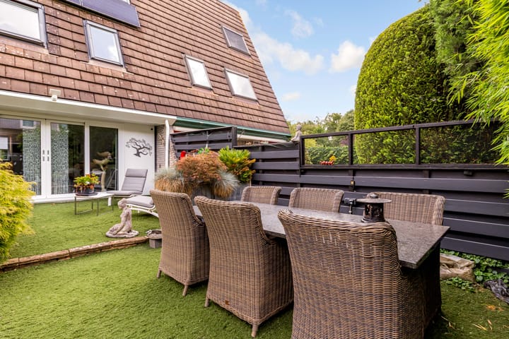 Photo 53 of Hofmark 144