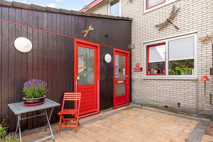 Photo 56 of Hofmark 144