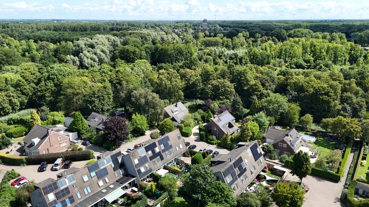 Photo 61 of Hofmark 144