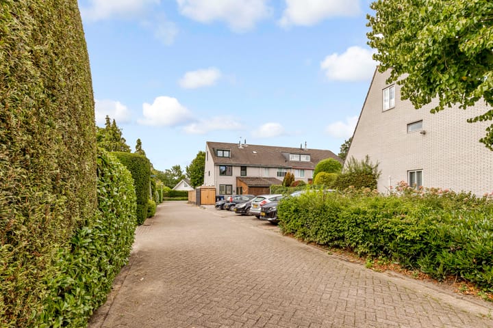 Photo 63 of Hofmark 144