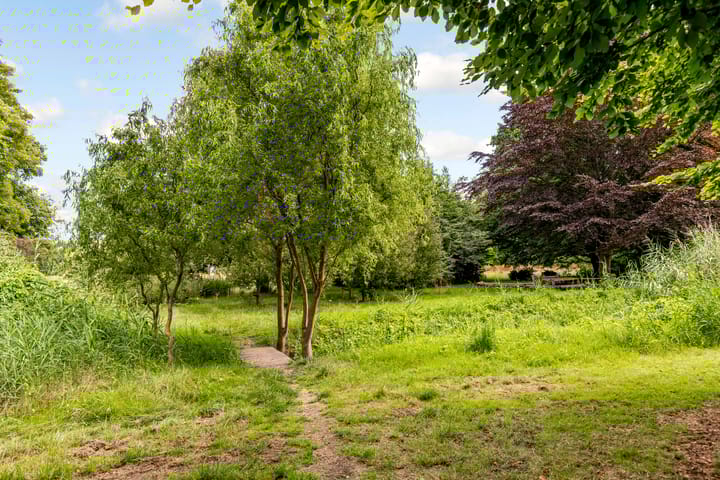 Photo 66 of Hofmark 144