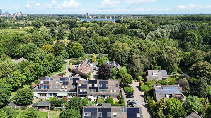 Photo 68 of Hofmark 144