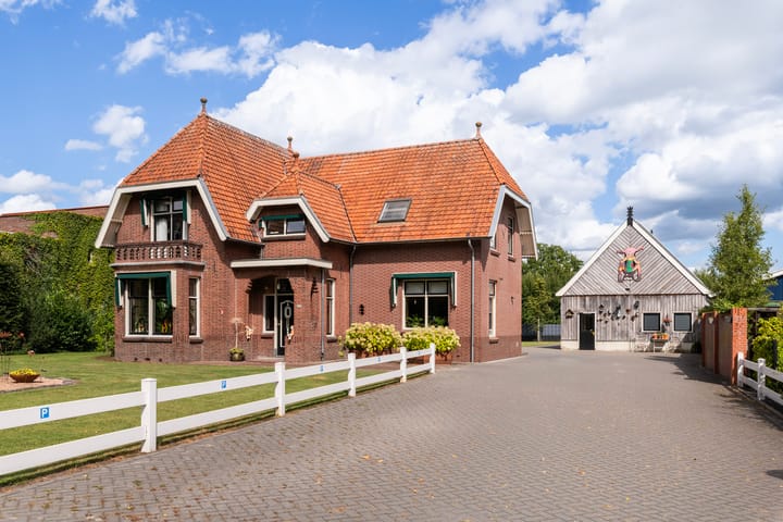 Photo 2 of Haaksbergerweg 7