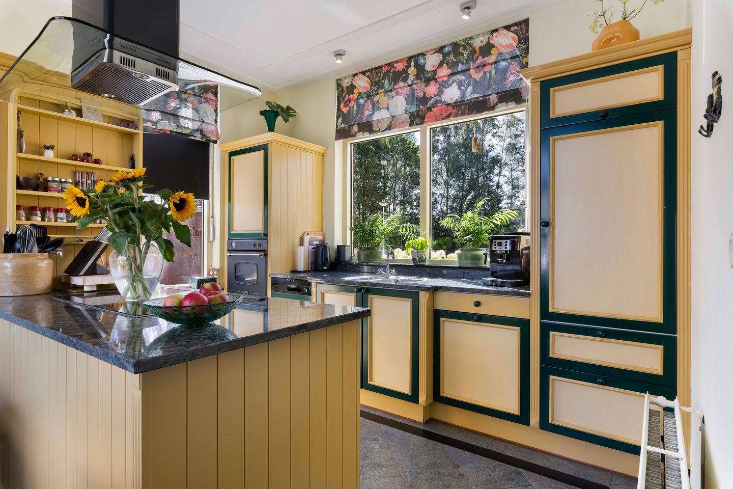 Photo 14 of Haaksbergerweg 7