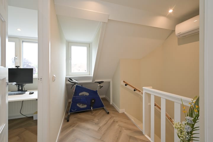 Foto 30 van Van Zuylen van Nijeveltstraat 105