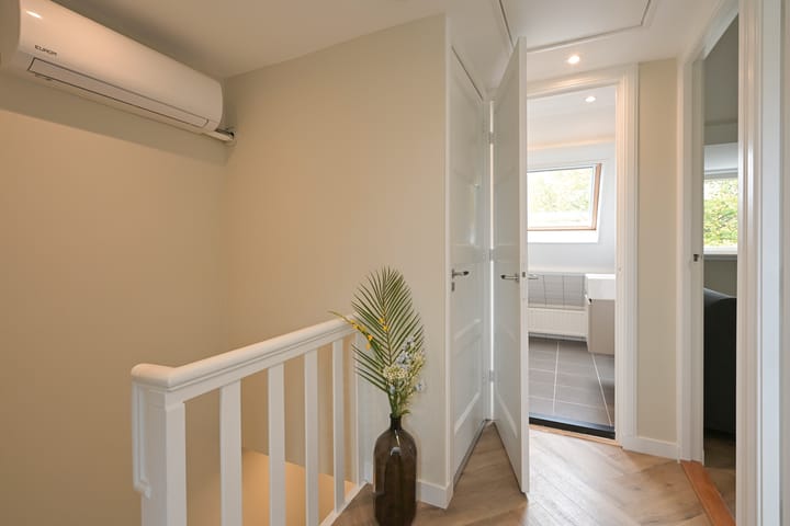 Foto 31 van Van Zuylen van Nijeveltstraat 105