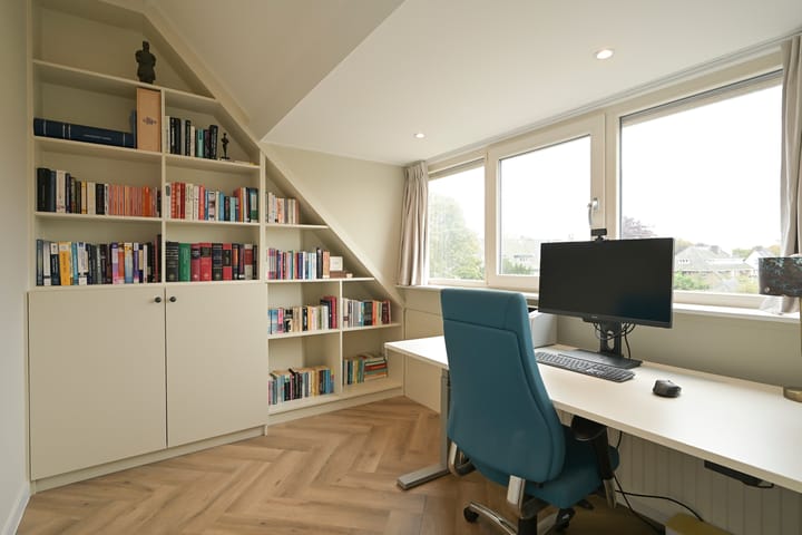 Foto 32 van Van Zuylen van Nijeveltstraat 105