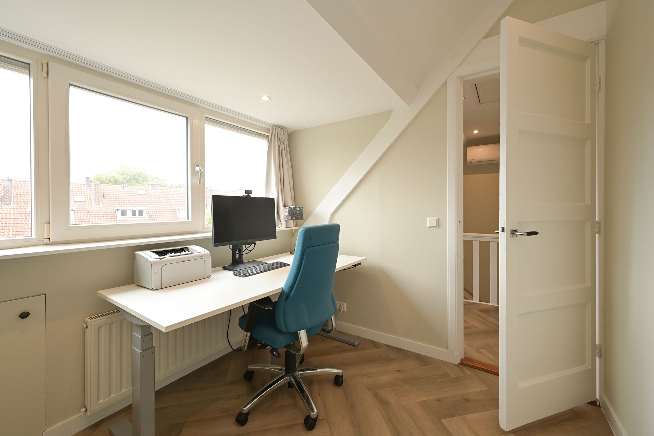 Foto 33 van Van Zuylen van Nijeveltstraat 105