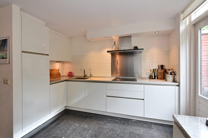 Photo 8 of Nassaupark 13-B