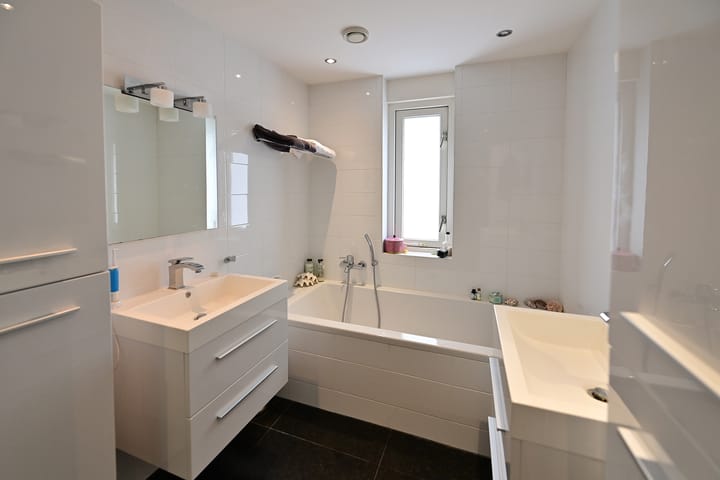 Photo 15 of Nassaupark 13-B