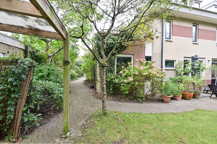 Photo 20 of Nassaupark 13-B