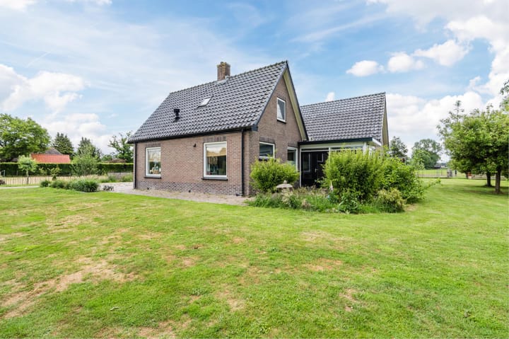 Foto 1 van Langeweg 15