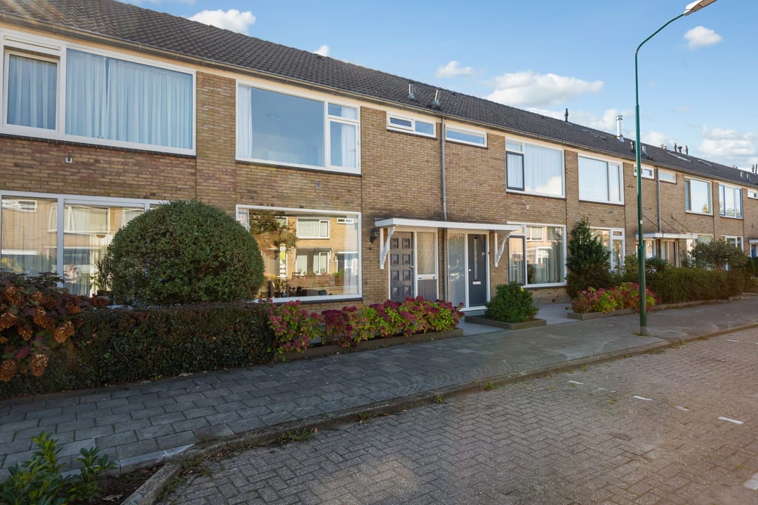 Photo 1 of Karel de Grotestraat 22