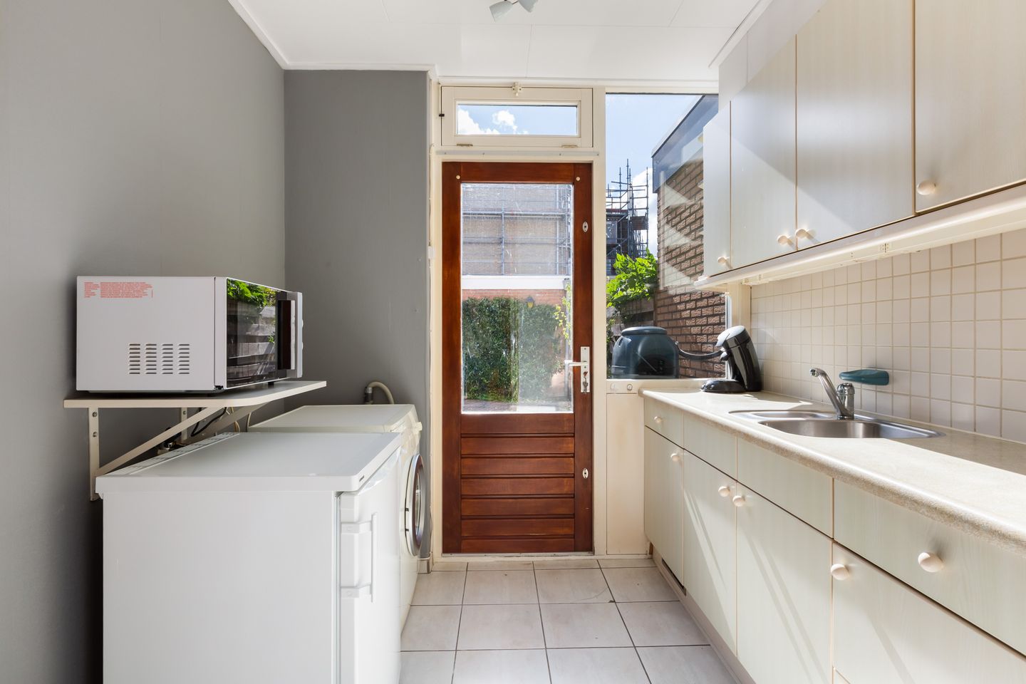 Photo 10 of Karel de Grotestraat 22