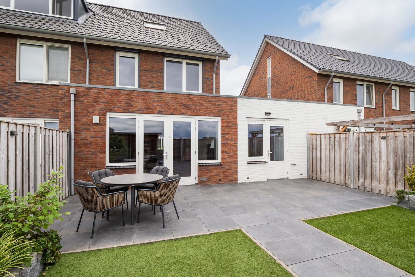 Foto 35 van Buitenhof 34